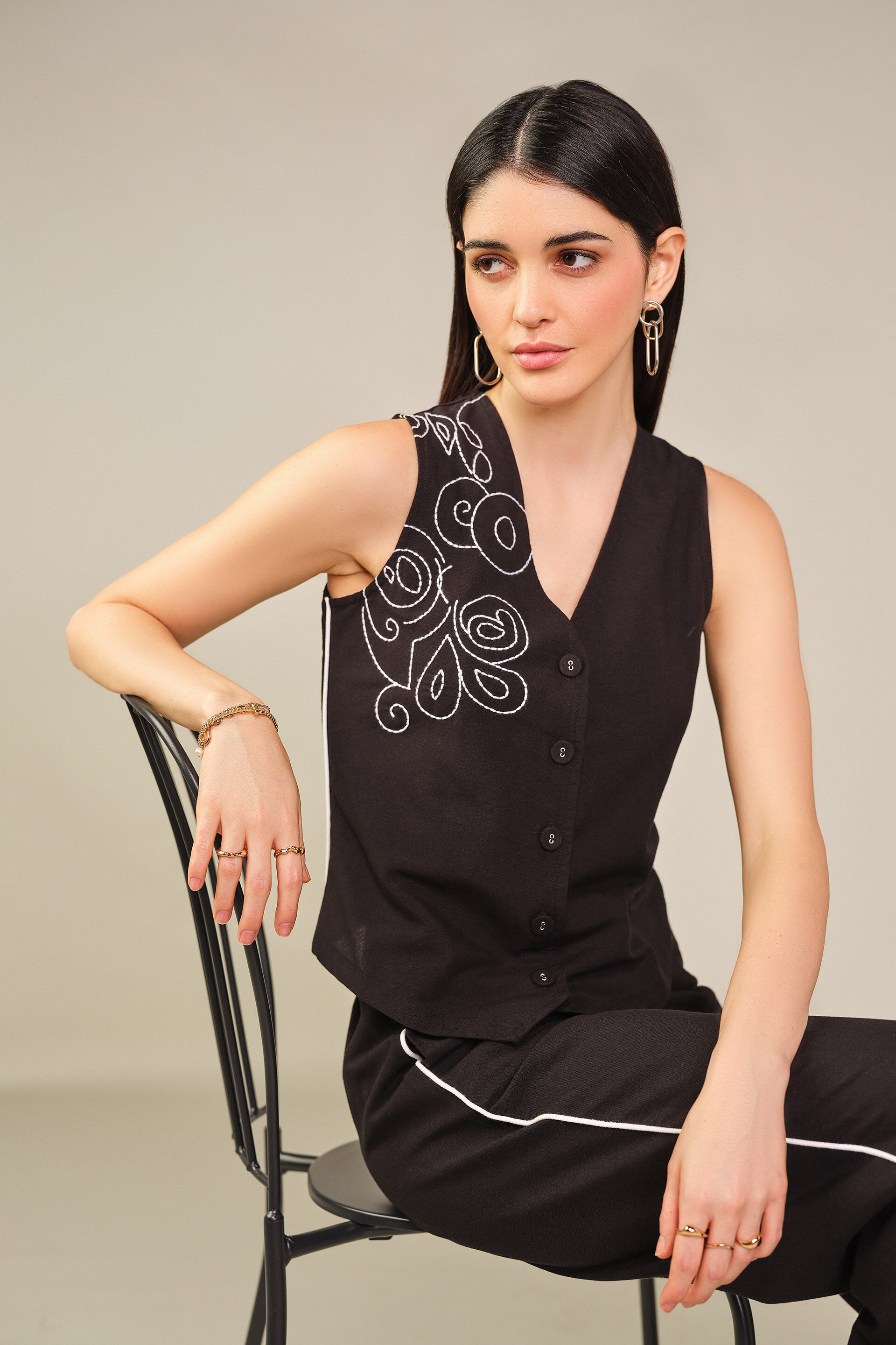 Embroidered Co-ord in Black, Black, image 3